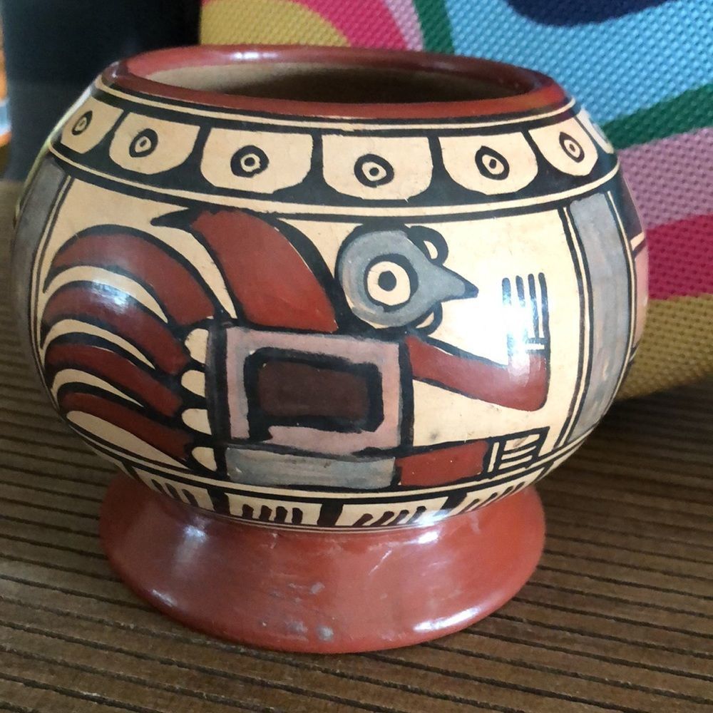 NECOYA PEDESTAL BOWL - Picture 2 of 6